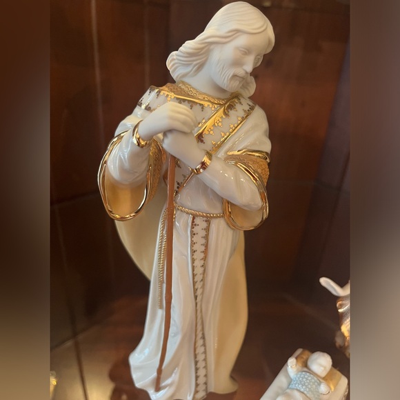 Lenox China First Blessing Nativity 15 Pieces - Picture 13 of 15